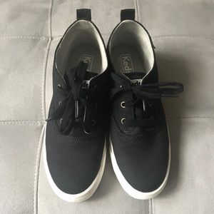*New* Keds 7M Shoe Mid Fashion Canvas Solid Black